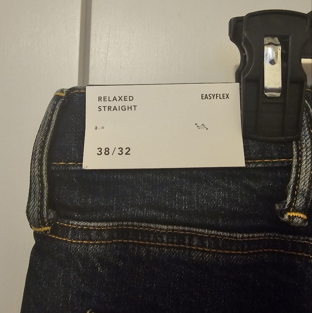 American Eagle EasyFlex Relaxed Straight Jean - Picture 2 of 3